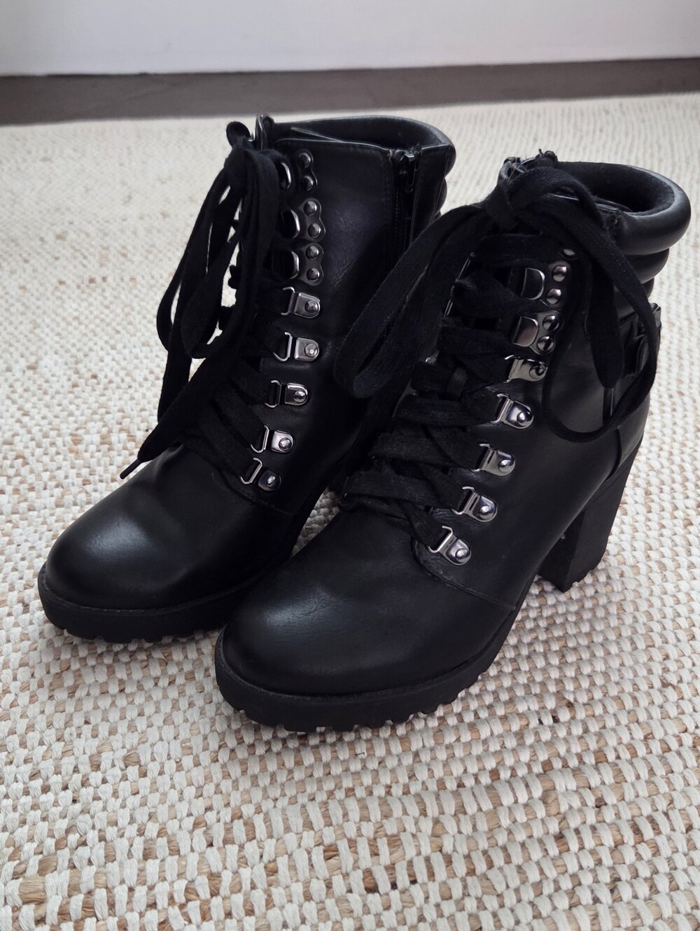 MIA Women's Annamaria Block Heel Lug Sole Biker Boots Size 6.5